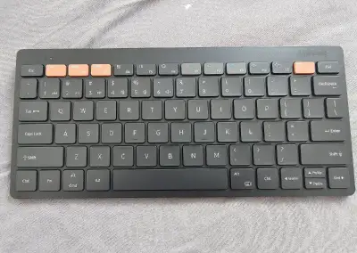 Samsung Smart Keyboard Trio 500 – Bluetooth klávesnice
