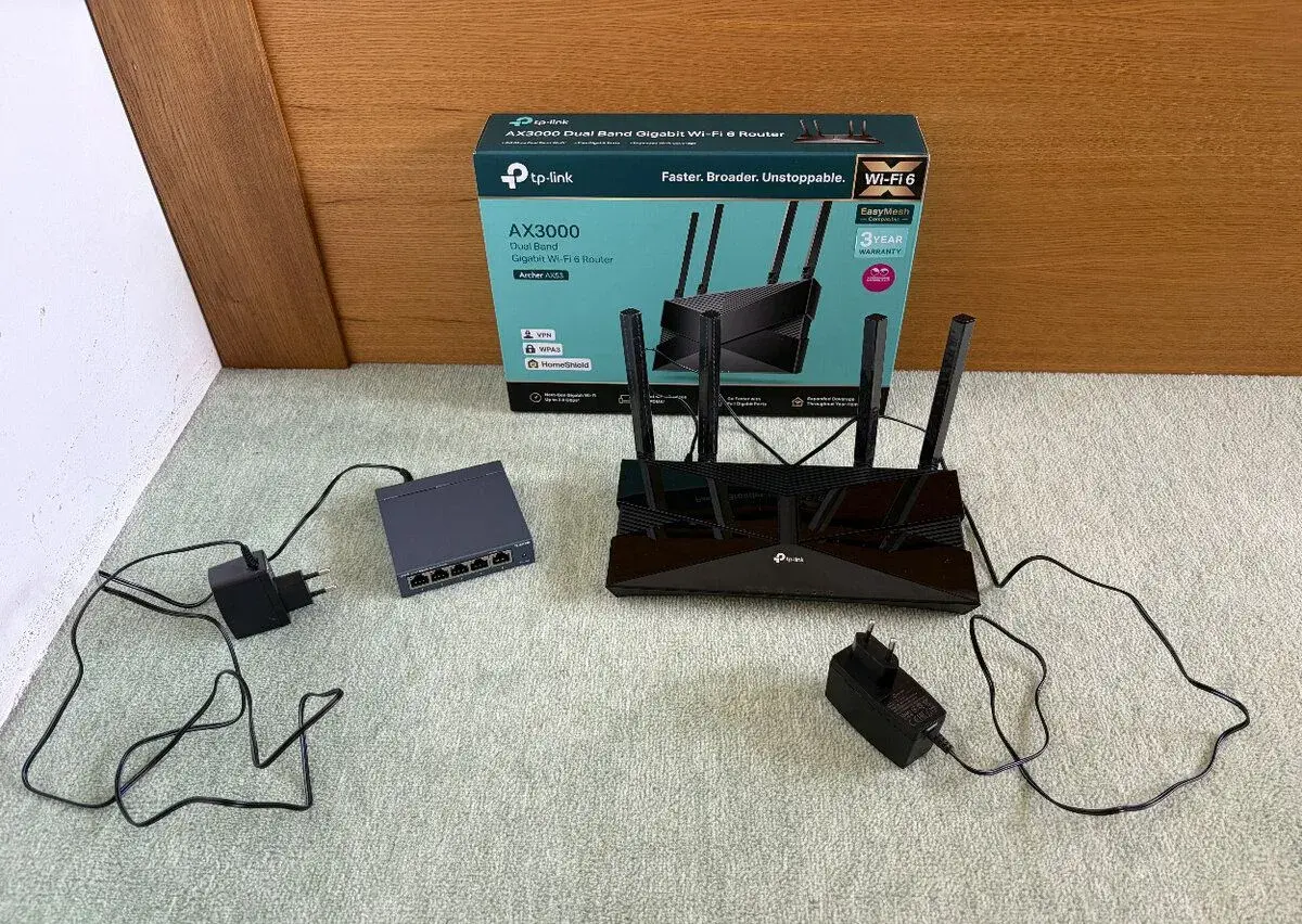 TP-Link Archer AX53 + TL-SG105 – Wi-Fi 6 router a switch, vč
