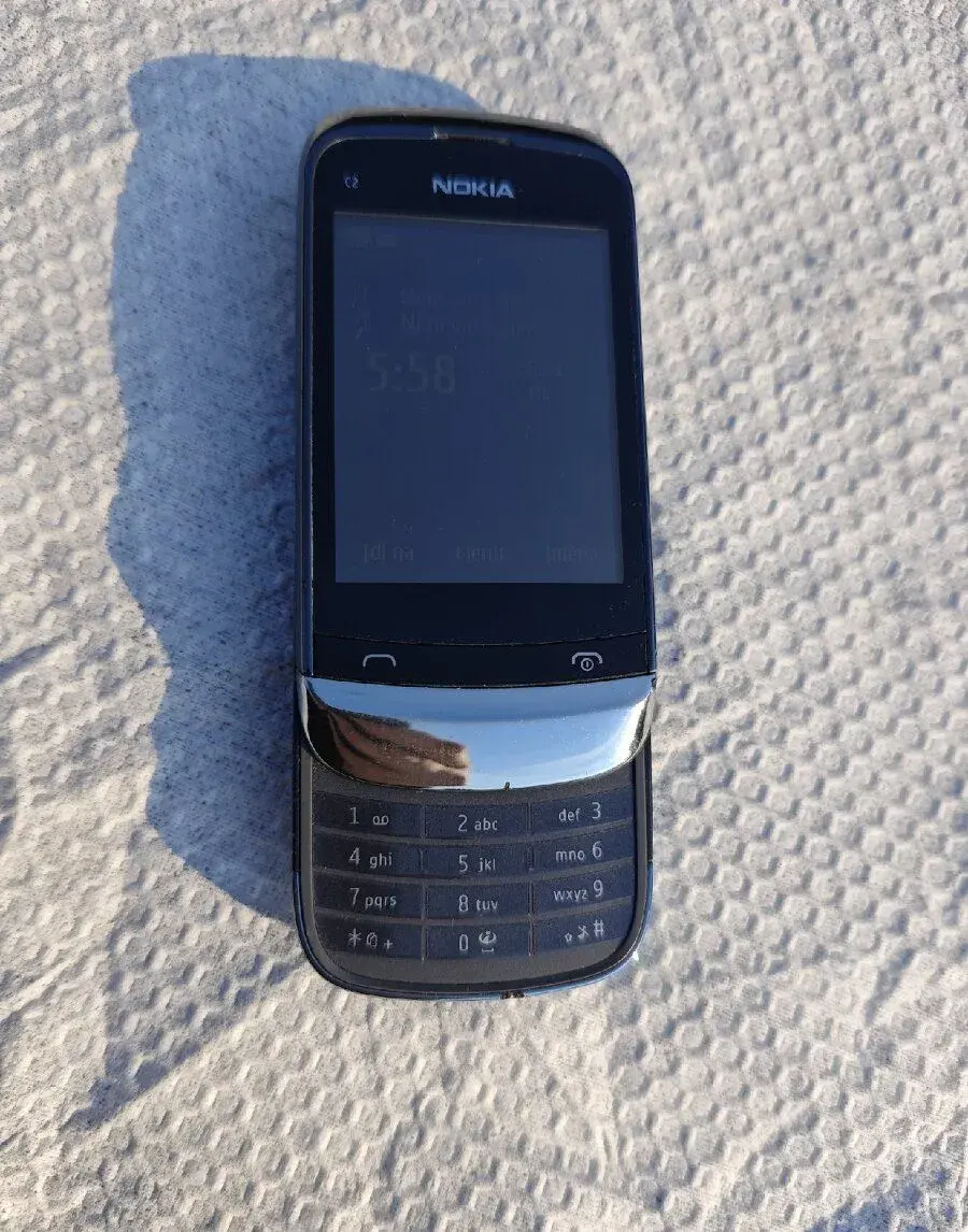 Nokia C2-06