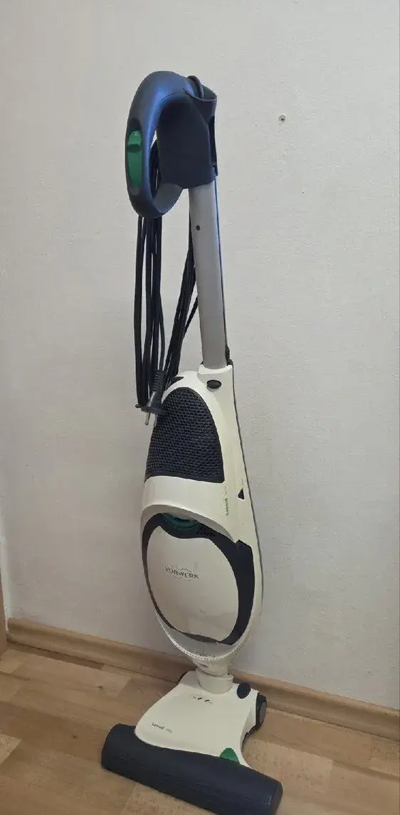 Vorwerk Kobold VK150 + hlavice EB370 (Plně funkční)