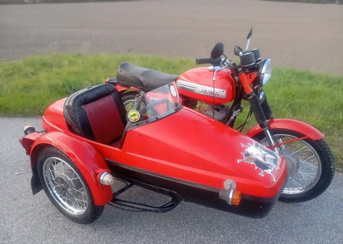 JAWA 350/634 Konopnice + sidecar Velorex 562