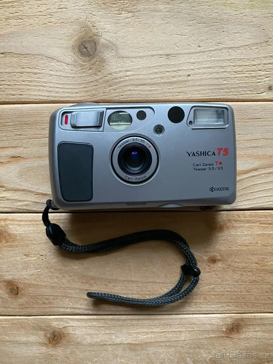 Yashica T5 Carl Zeiss 35mm/f3.5