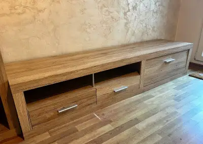 Skříňka pod TV