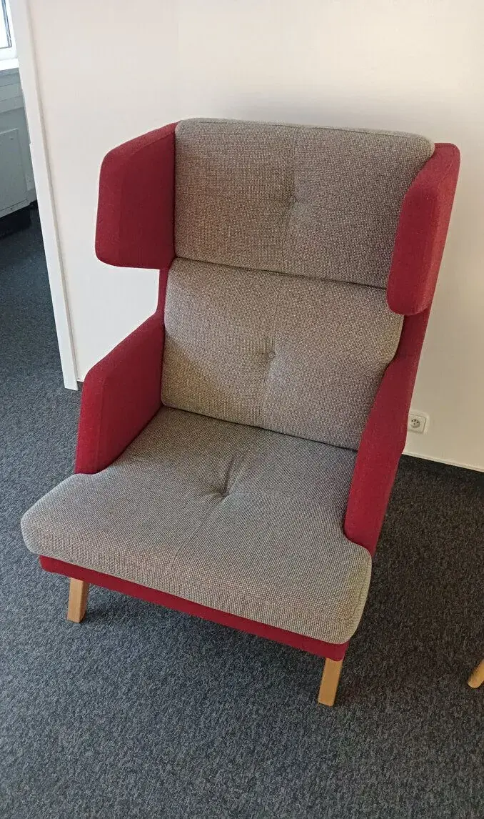 Křeslo - ušák PROFIM - October 12 Wood