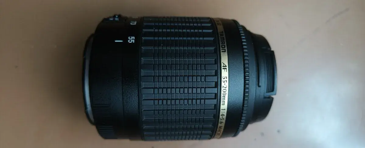 Teleobjektiv Tamron AF 55-200 (pro Canon)