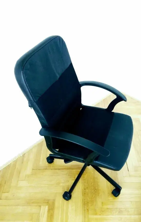 Kancelářské křeslo