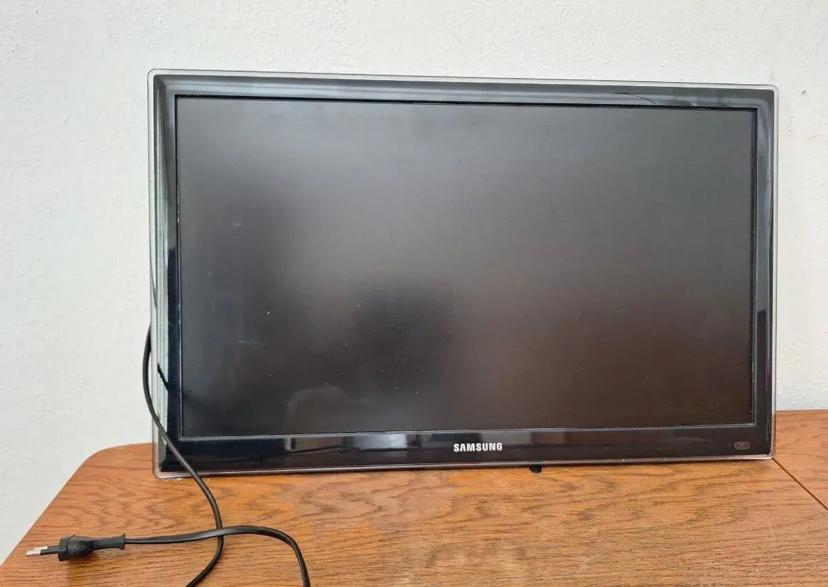 TELEVIZE SAMSUNG UE22D5000NW