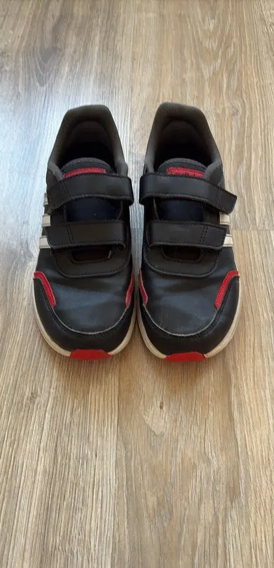 Botasky značky Adidas vel.35