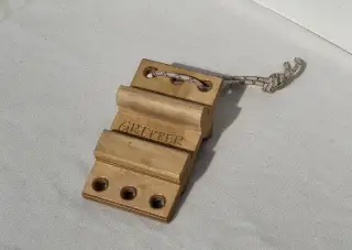Gripper na posilování prstů - lezení
