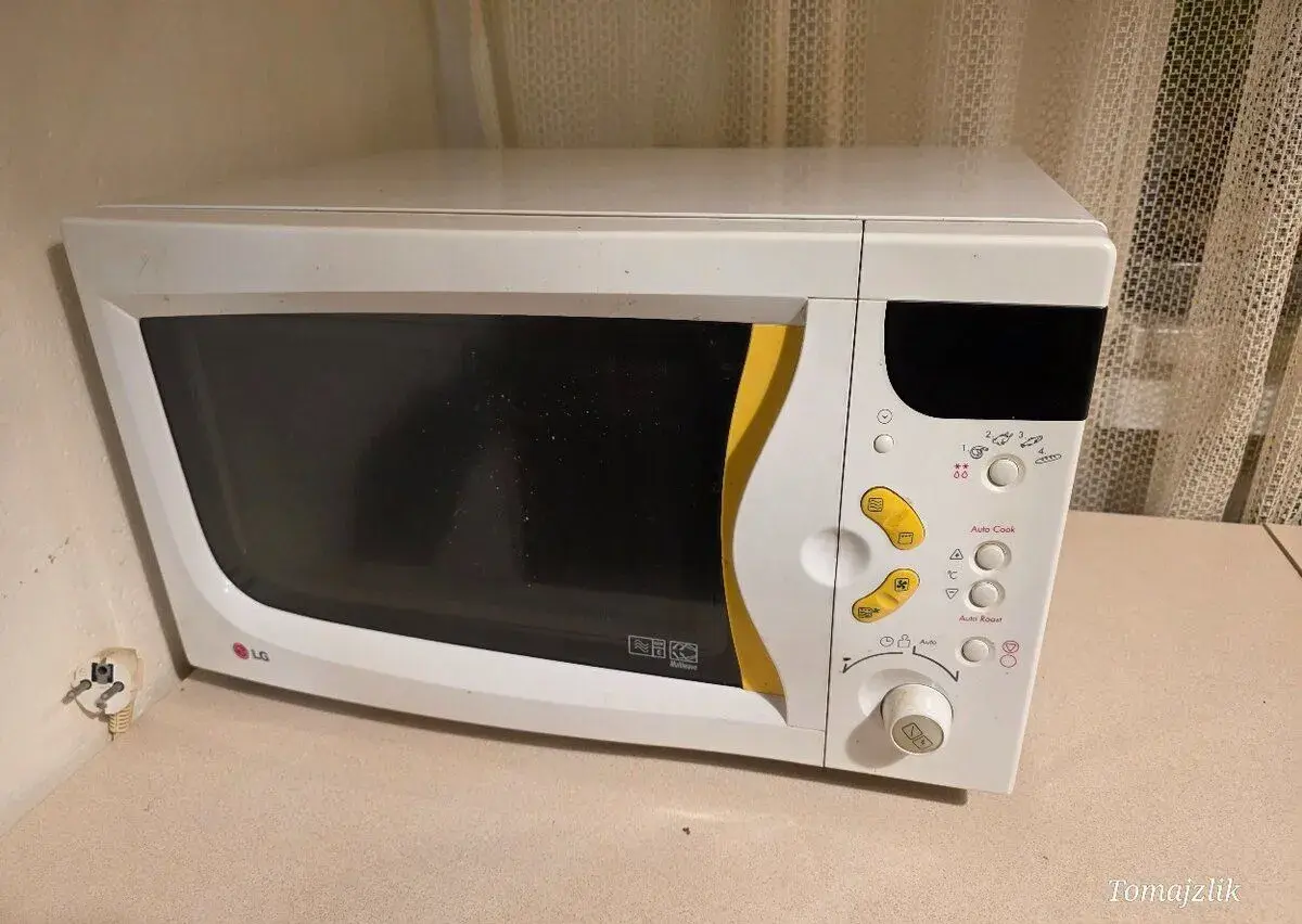 Multifunkční mikrovlnná trouba LG MC-805AR s grilem