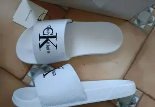 Nazouváky Calvin Klein - bílá/černá