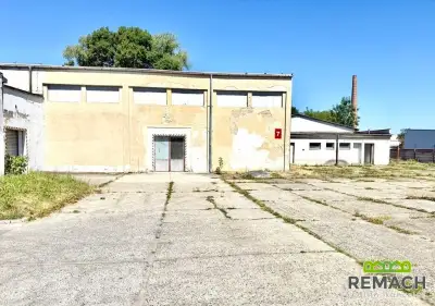 Pronájem skladových a výrobních prostor 816 m² - Uherské Hra