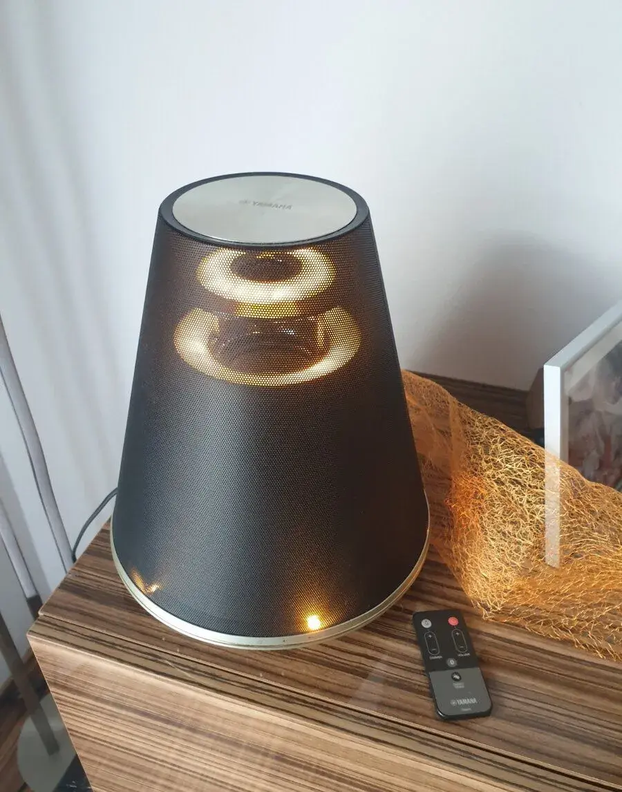 YAMAHA LSX-170 BLACK design reproduktor bluetooth repro