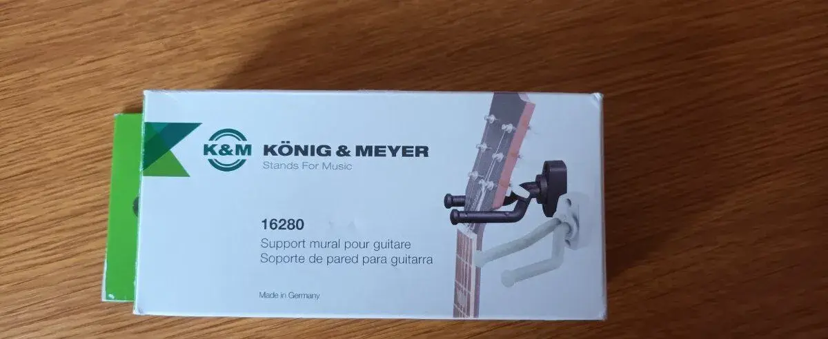 Držák na kytaru