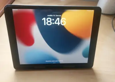 Apple iPad Pro. 2017 (64 GB, Wi-Fi)