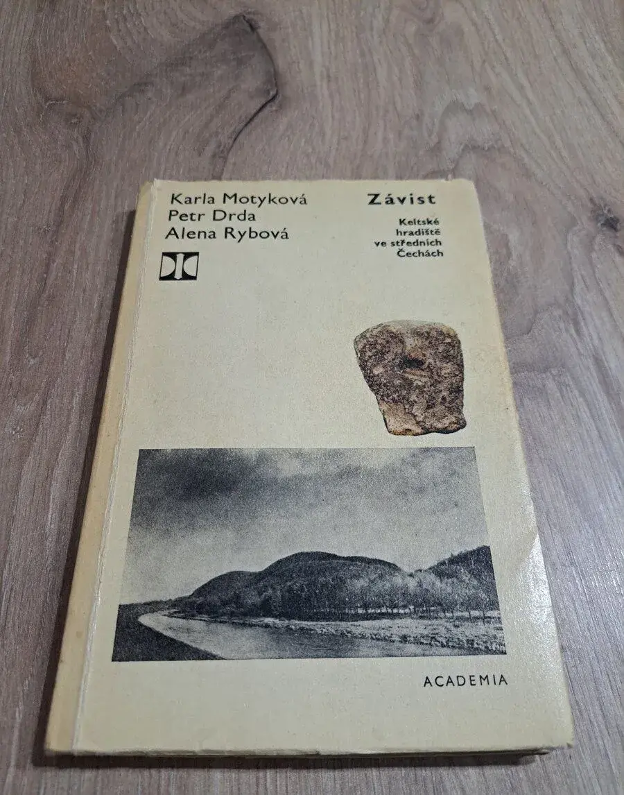 Závist , Keltské hradiště ve středních Čechách