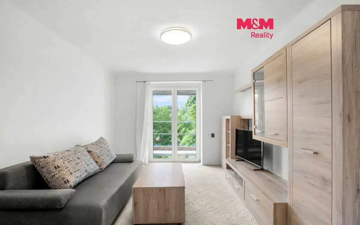 Pronájem bytu 2+1, 48 m², Kladno, ul. Helsinská