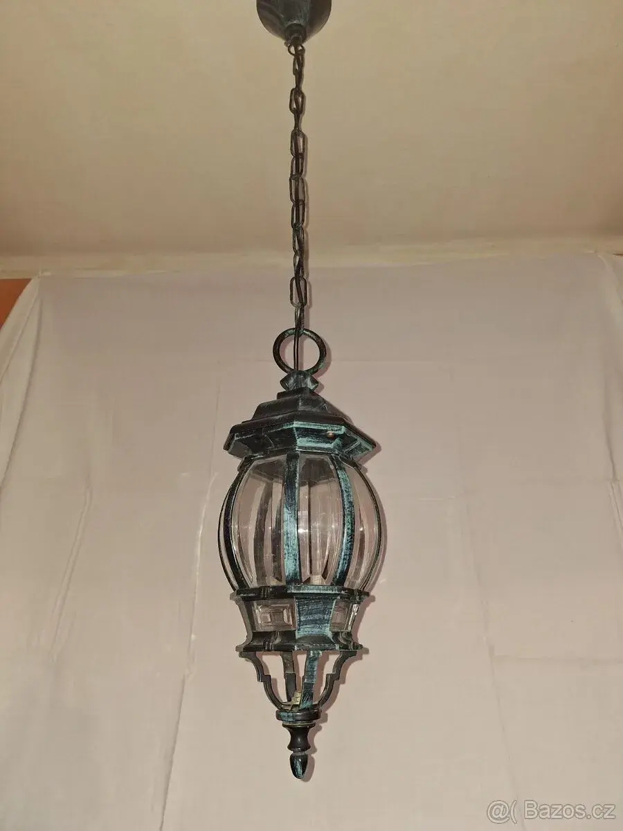 venkovní závěsná lampa