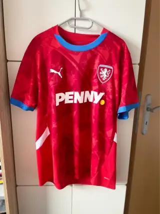 Dres fotbalové reprezentace ČR