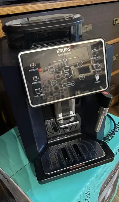 KRUPS EA910B10 Sensation C50
