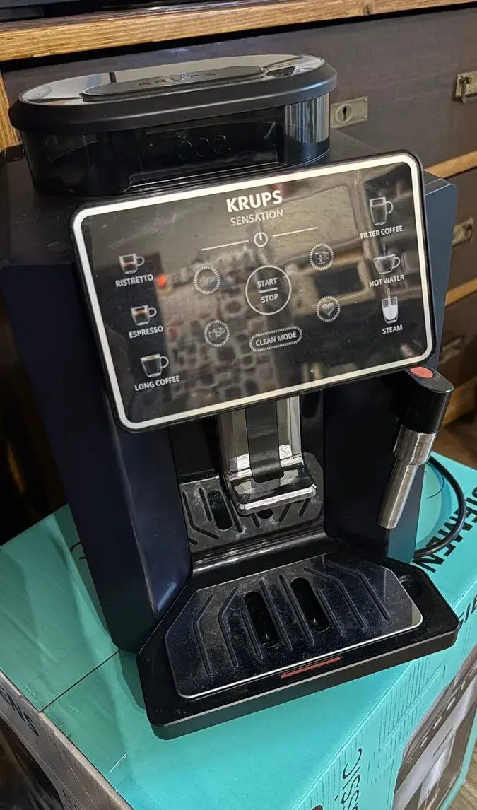 KRUPS EA910B10 Sensation C50