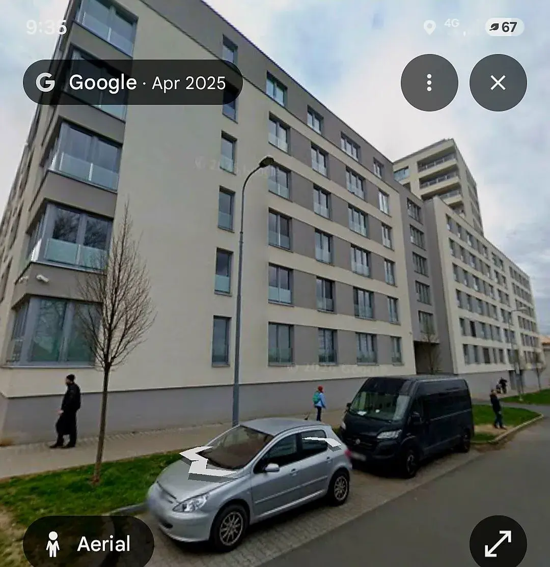 Parkovací místo k pronajmu Stehlikova 9