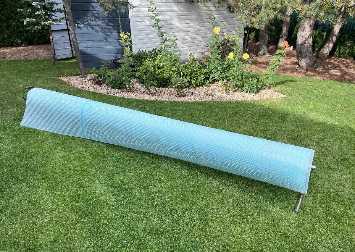 Solární plachtu 3,5x8 m - téměř nová + naviják