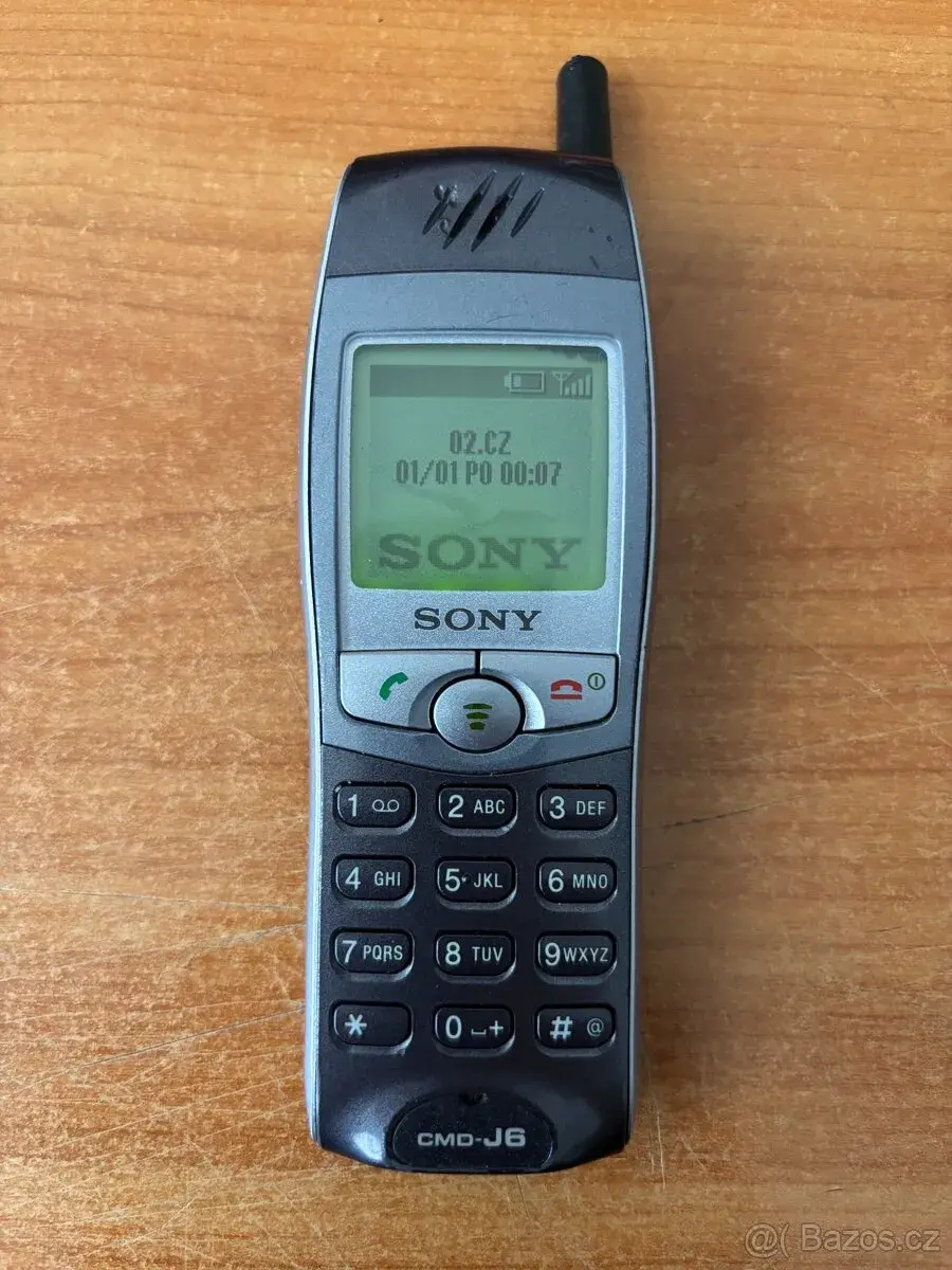 Sony CMD-J6