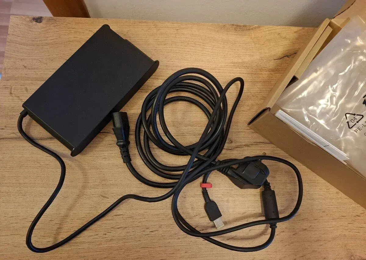 Lenovo AC adapter