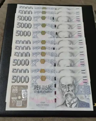 5000,- s přitiskem.