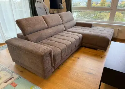 Rohová sedačka, elektrický výsuv, pravý roh