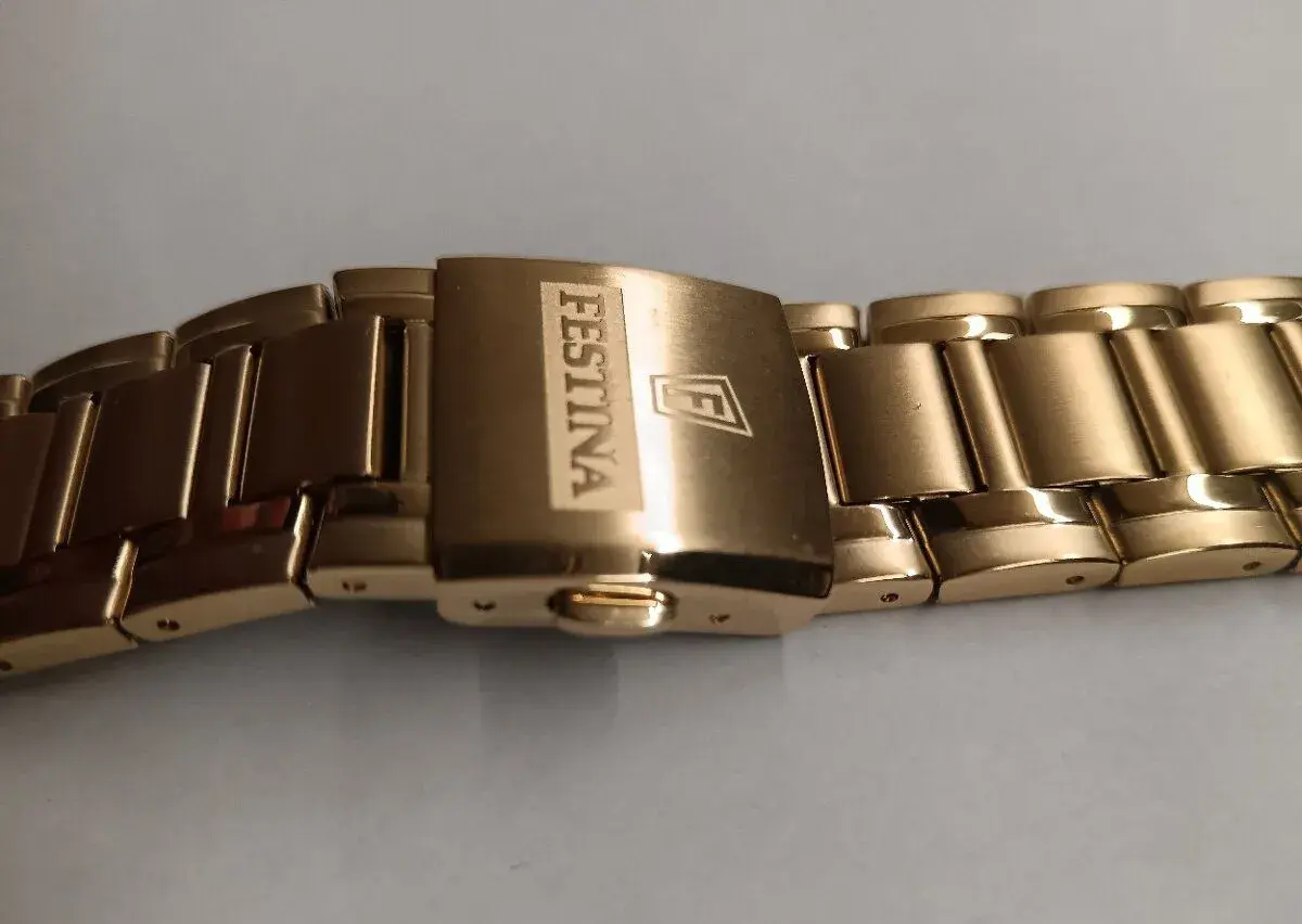 Pánský zlaceny řemínek 22mm Festina