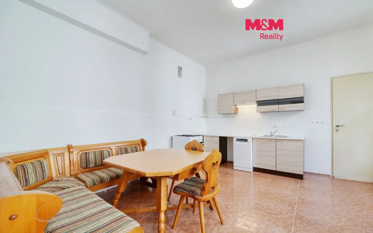 Pronájem bytu 2+1, 90 m², Plzeň, ul. Goethova