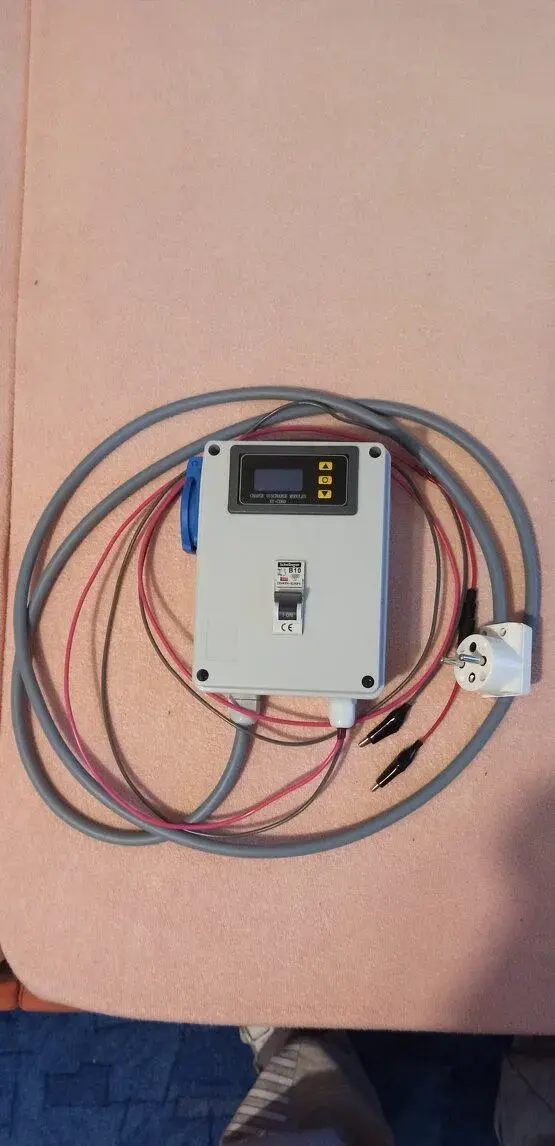 FVE vytěžovač přebytků 48V/24V/12V/2200W