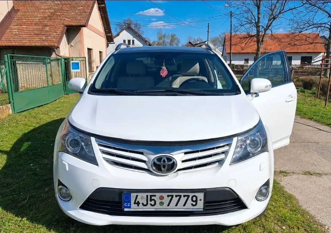 Toyota Avensis – 2012, 284 447 km