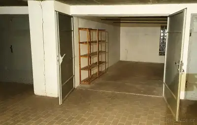 Pronajmu garáž