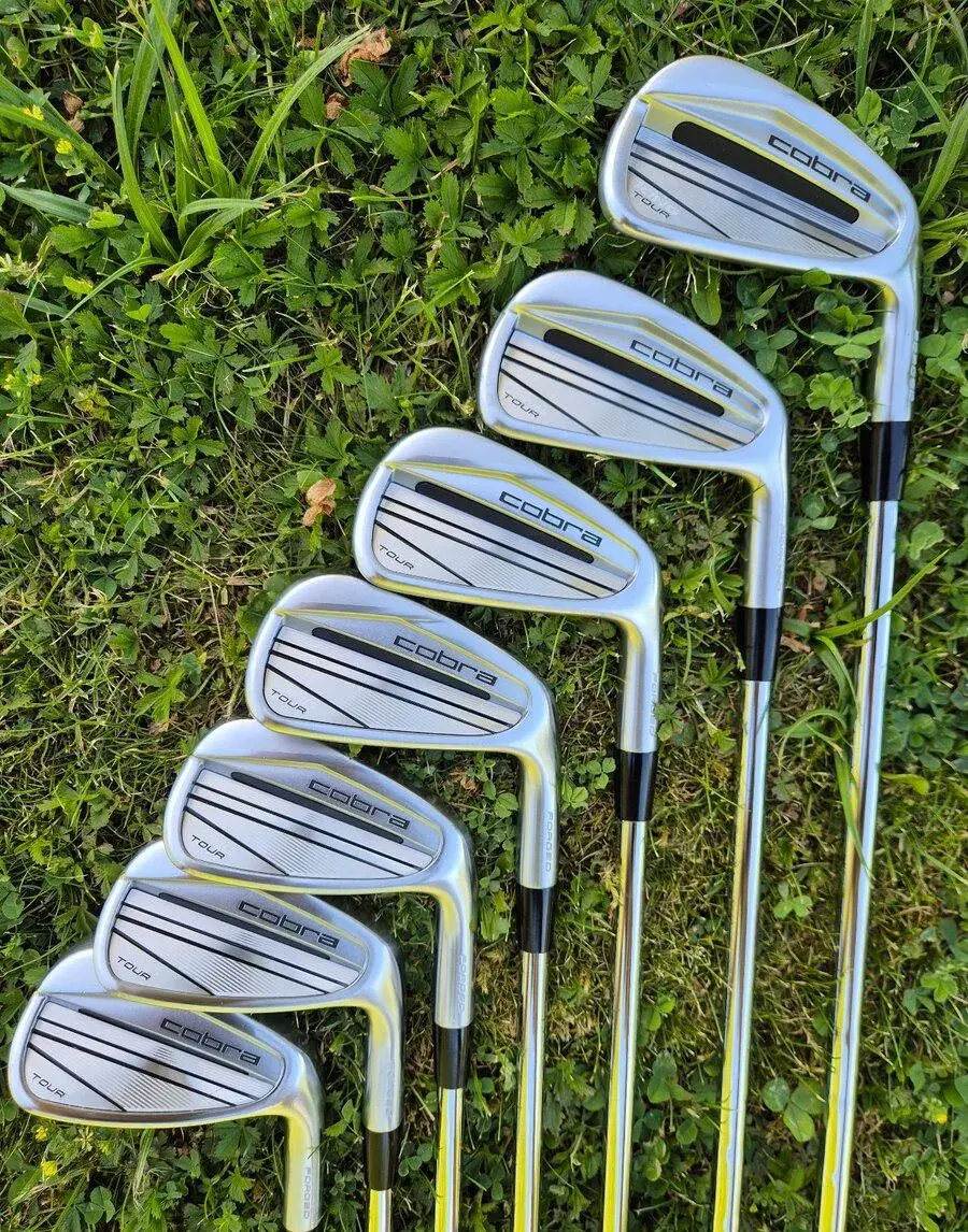 Cobra King Tour 4-PW nové
