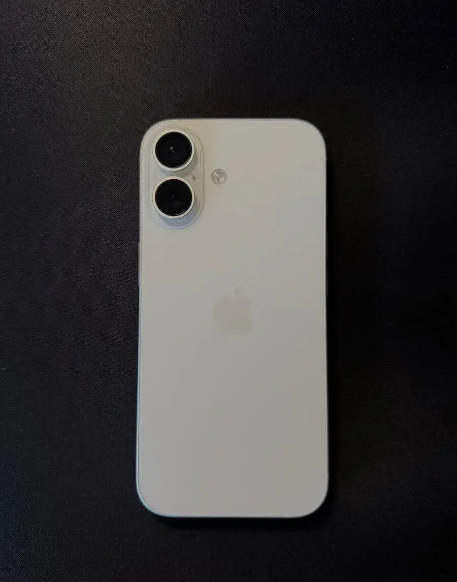 IPhone 17, 256gb, bílá