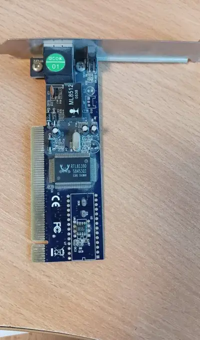 Interní síťová karta (NIC) do slotu PCI