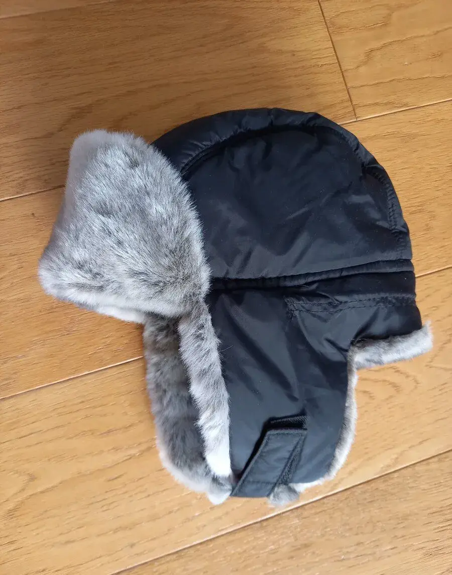 Velmi teplá zimní čepice ušanka 50-51 cm