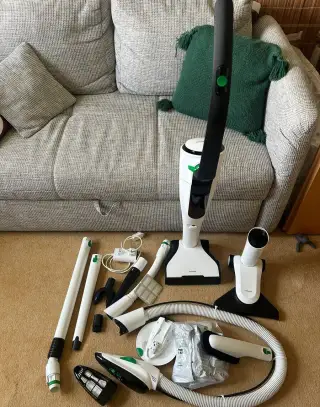 Vorwerk VK7+na koberce a podlahy EB7+příslušenství viz obr.