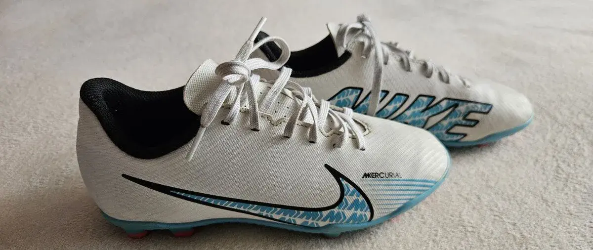 Chlapecké kopačky Nike, vel.34