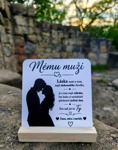 Dekorace na podstavci