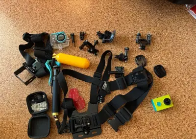 Xiaomi Yi Action Camera + spousta příslušenství + 16GB