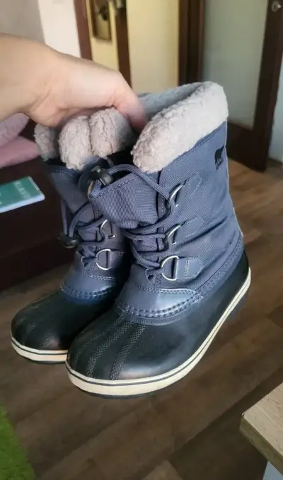 Snehule Sorel vel.33