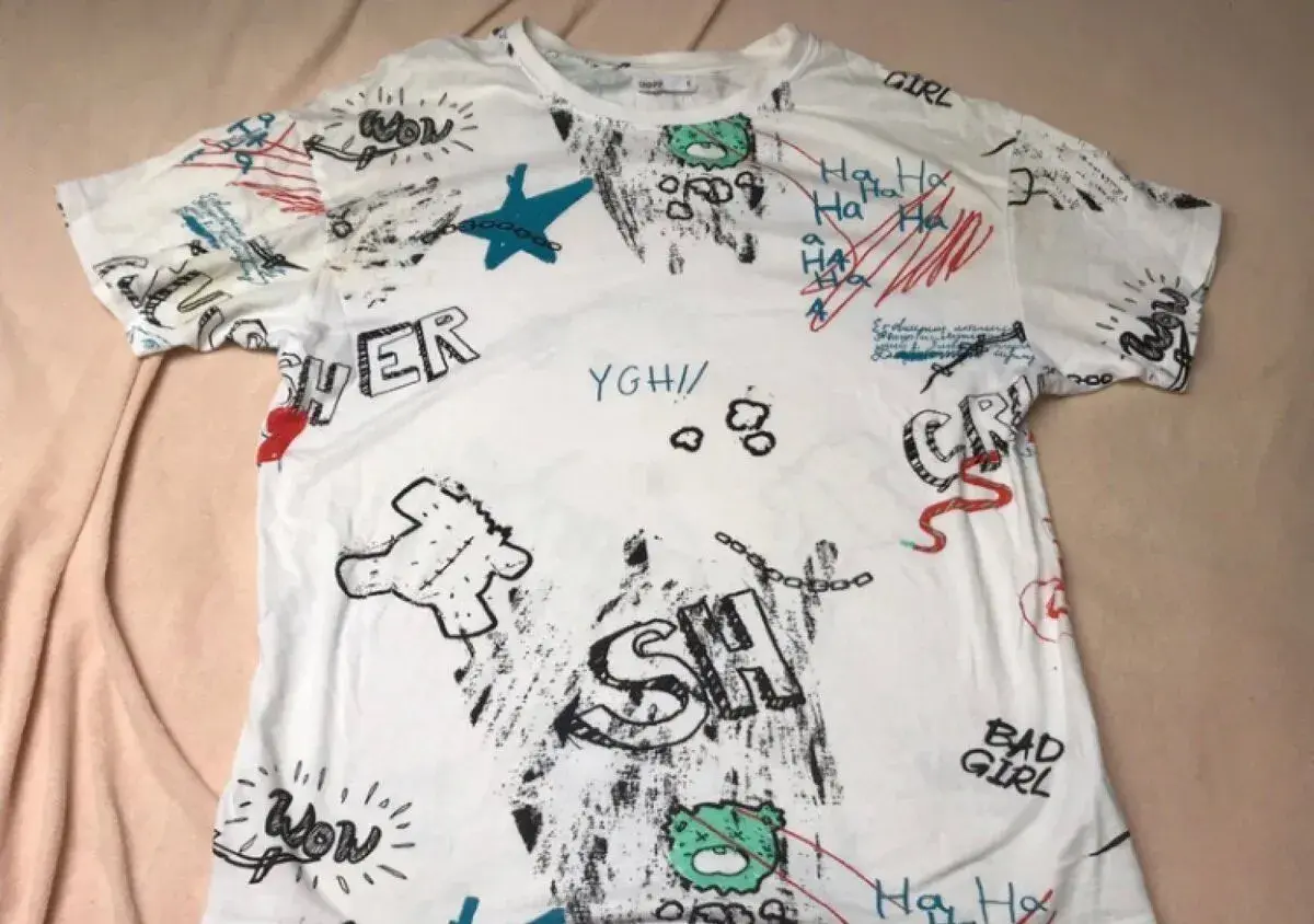 CROPP - dámské oversize potištěné tričko - vel. S
