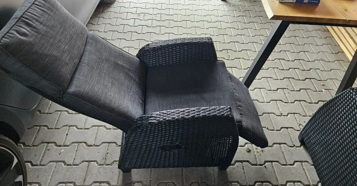 Polohovací křesla