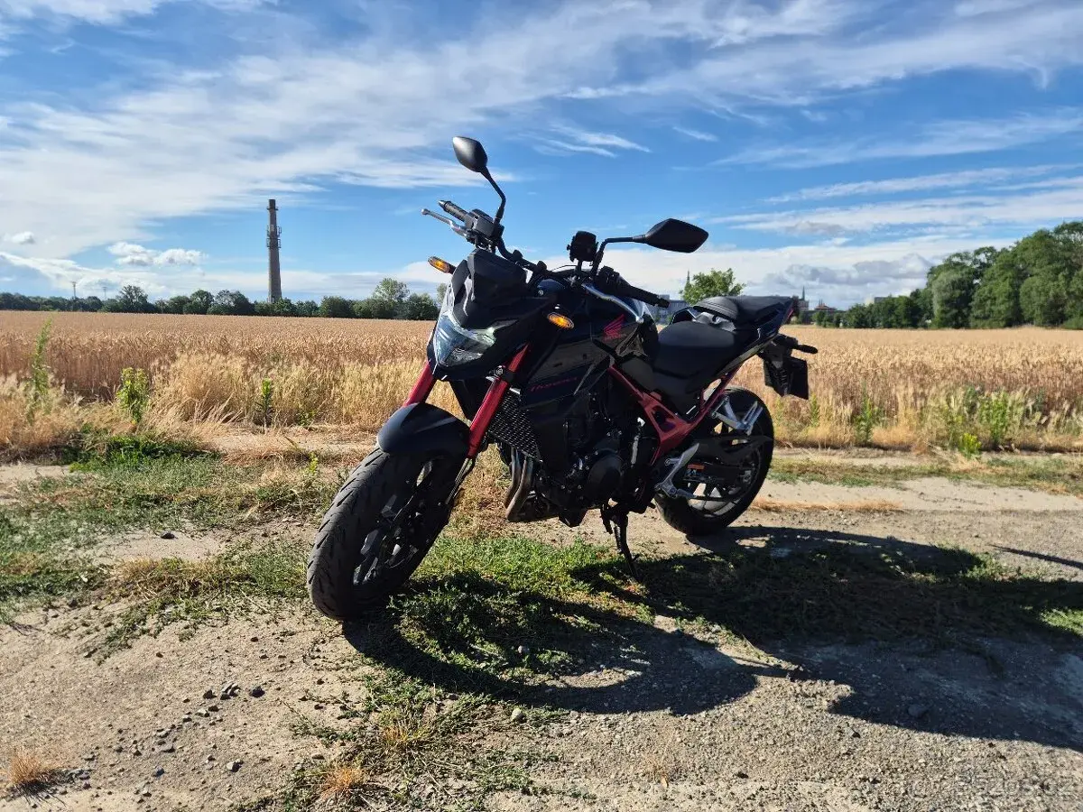 Honda Hornet CB750 - 1580km, odpočet DPH