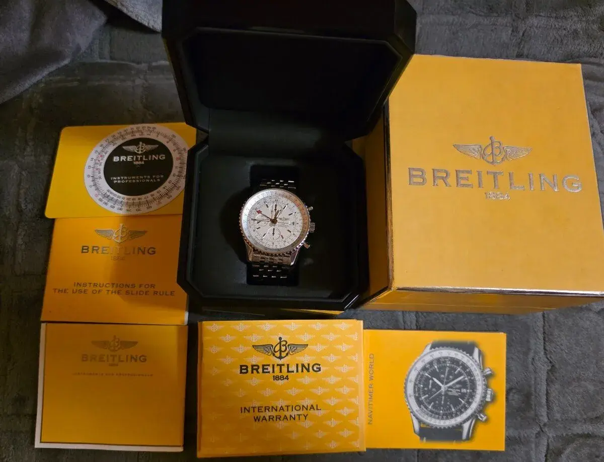 Breitling Navitimer world GMT 46mm Top stav