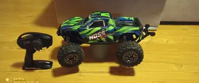 Traxxas Hoss 4x4 VXL